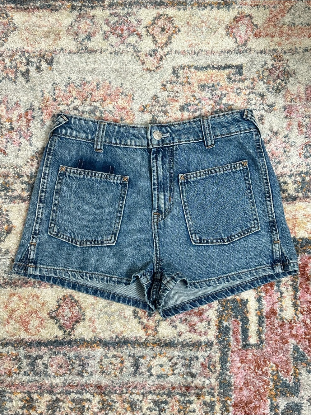 💚Shorts - Picture 3 of 9